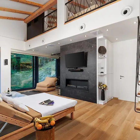 Valdora Forest Oasis - *