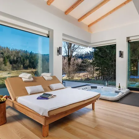 Valdora Forest Oasis -
