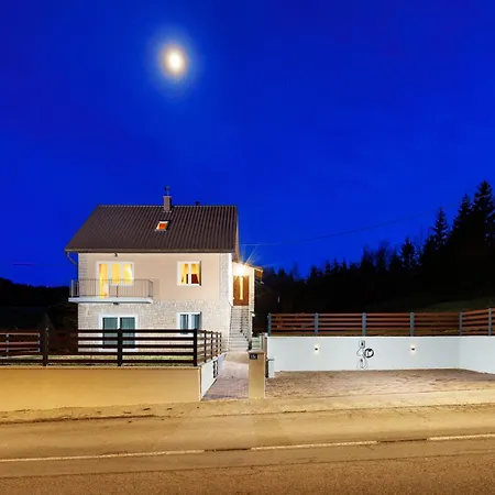 Valdora Forest Oasis -